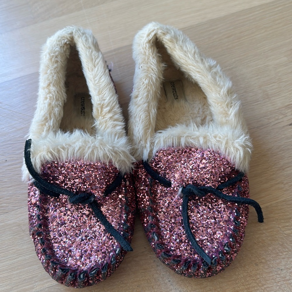 Crewcuts J Crew pink glitter moccasin slippers size K3
